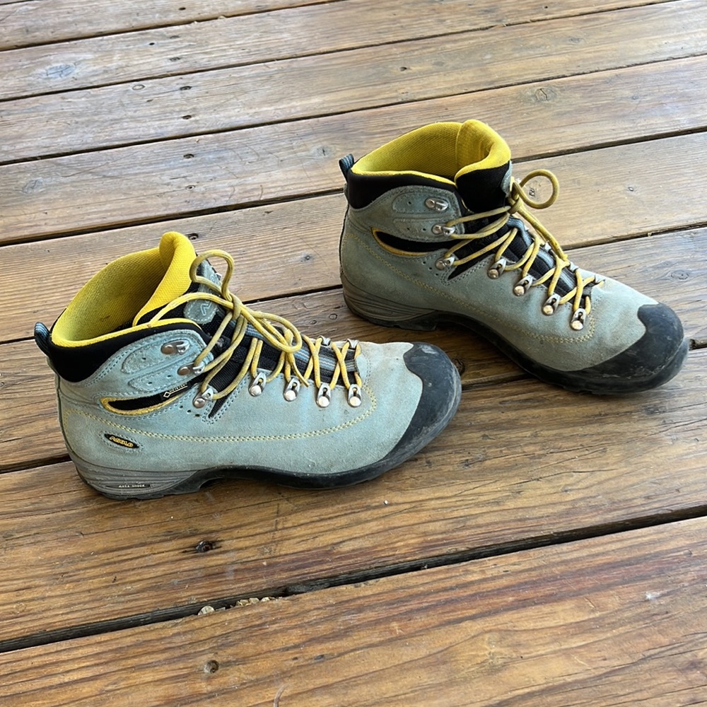 ASOLO hiking boots
